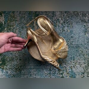 NOS 2011 Lauren Ralph Lauren gold leather ankle strap kitten heels, size 7.5B